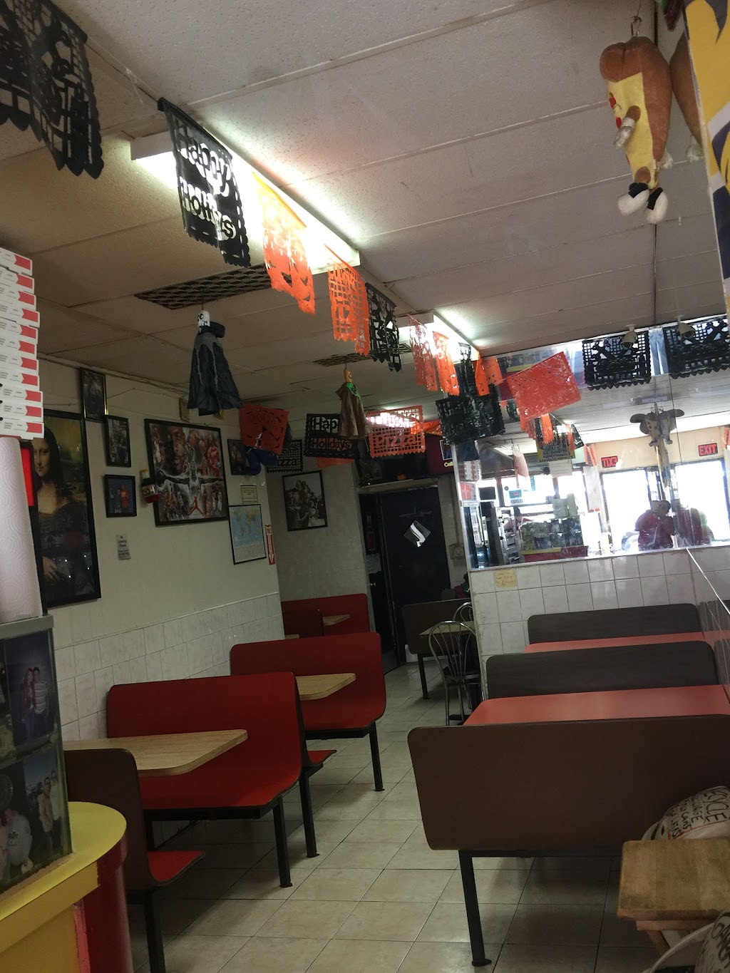 Luigis Pizza | meal delivery | 4704 5th Ave, Brooklyn, NY 11220, USA | 7184927565 OR +1 718-492-7565