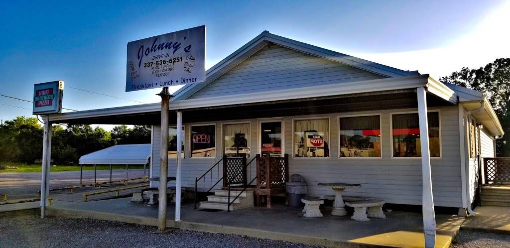 Johnnys Drive Inn | restaurant | 502 1st St, Gueydan, LA 70542, USA | 3375366251 OR +1 337-536-6251