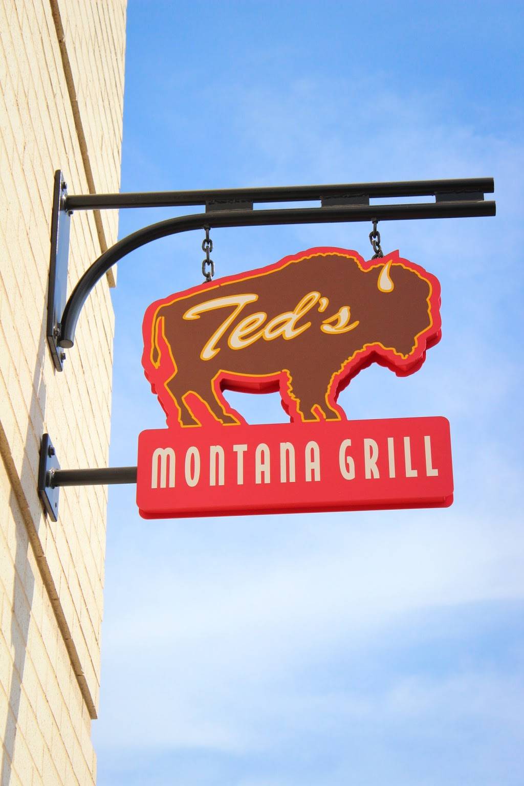 Teds Montana Grill | restaurant | 6100 Avalon Blvd, Alpharetta, GA 30009, USA | 6787109025 OR +1 678-710-9025