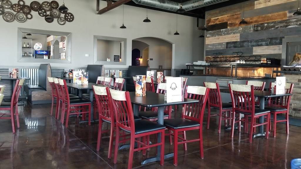 Papis Pizza Cafe | restaurant | 150 E Station St, Kankakee, IL 60901, USA | 8155735740 OR +1 815-573-5740