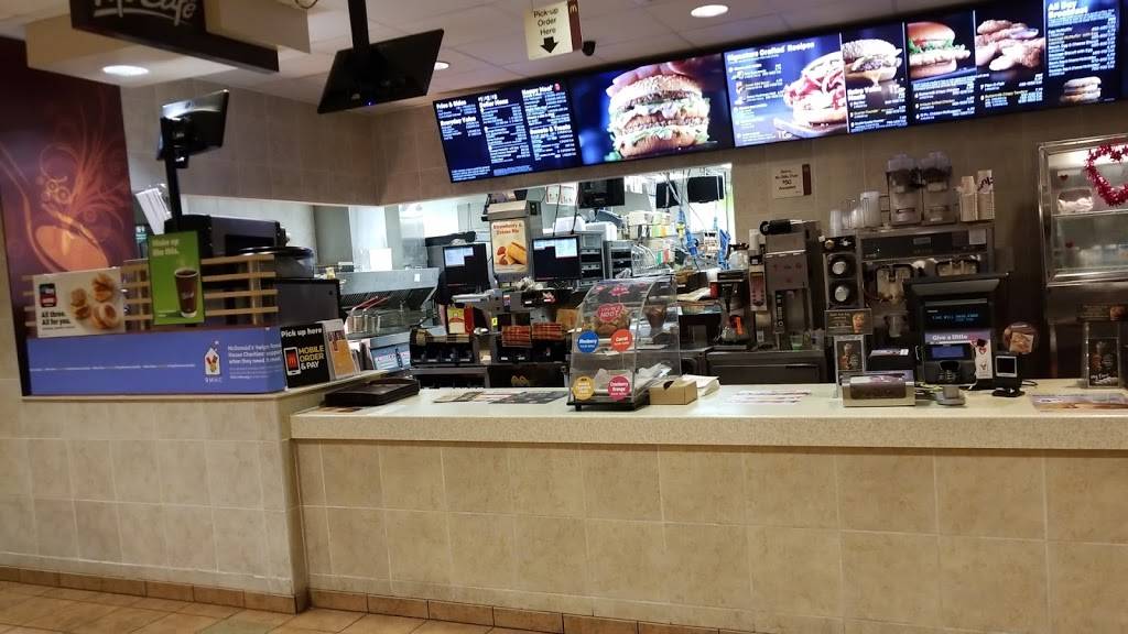 McDonalds | cafe | 285 W N Front St, Braidwood, IL 60408, USA | 8154580802 OR +1 815-458-0802