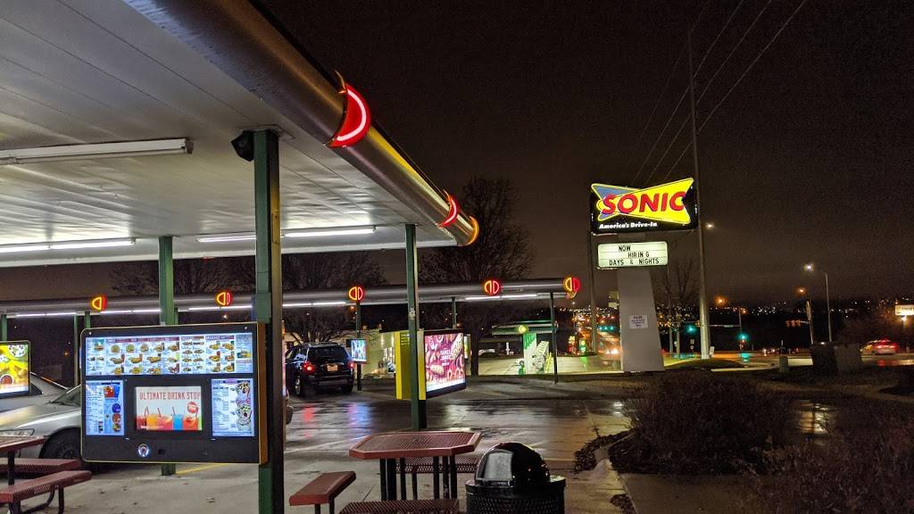Sonic Drive-In | restaurant | 7110 S 72nd St, La Vista, NE 68128, USA | 4028989292 OR +1 402-898-9292