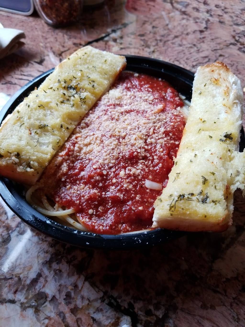 Mama Leones | meal takeaway | 266 Bellevue Ave, Newport, RI 02840, USA | 4018477272 OR +1 401-847-7272