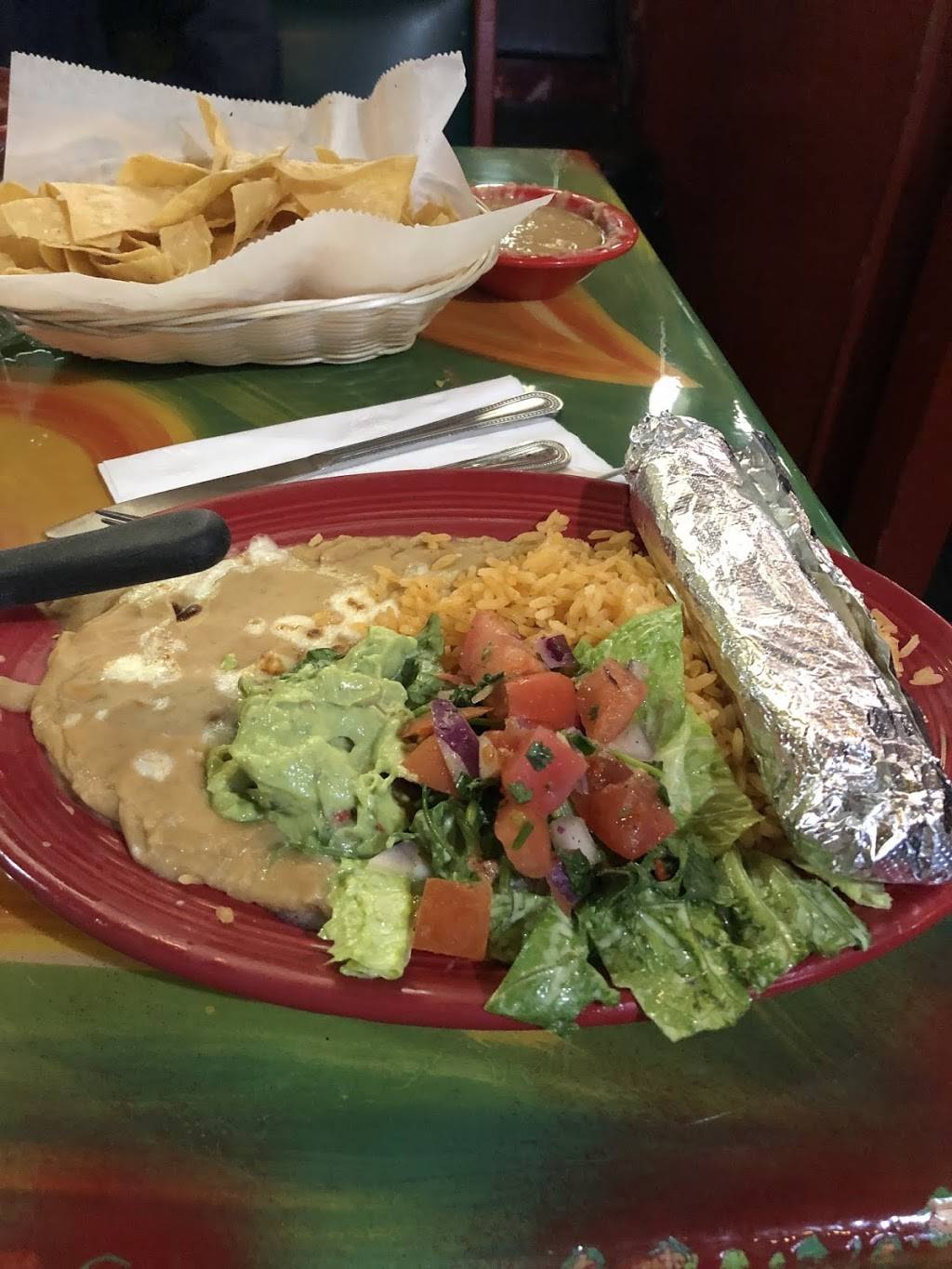 Salsa & Beer | restaurant | 6740 White Oak Ave, Lake Balboa, CA 91406, USA | 8184010015 OR +1 818-401-0015