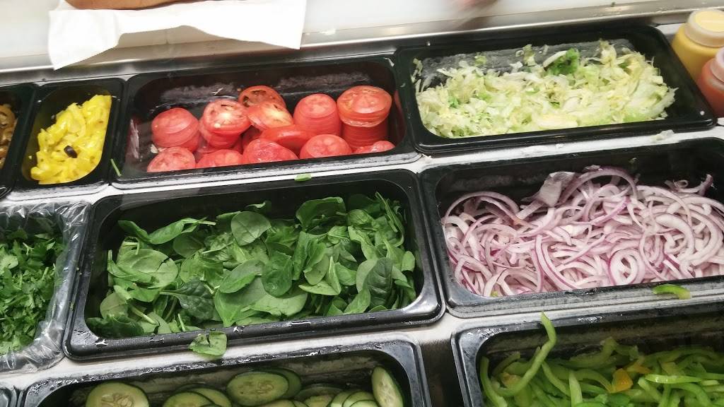 Subway Restaurants | restaurant | 757 Westwood Plaza B145, Los Angeles, CA 90095, USA | 3102671992 OR +1 310-267-1992