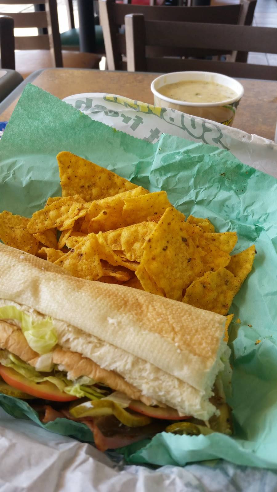 Subway Restaurants | restaurant | 3025 N Pulaski Rd., Space D, Barry Center, Chicago, IL 60641, USA | 7732835875 OR +1 773-283-5875