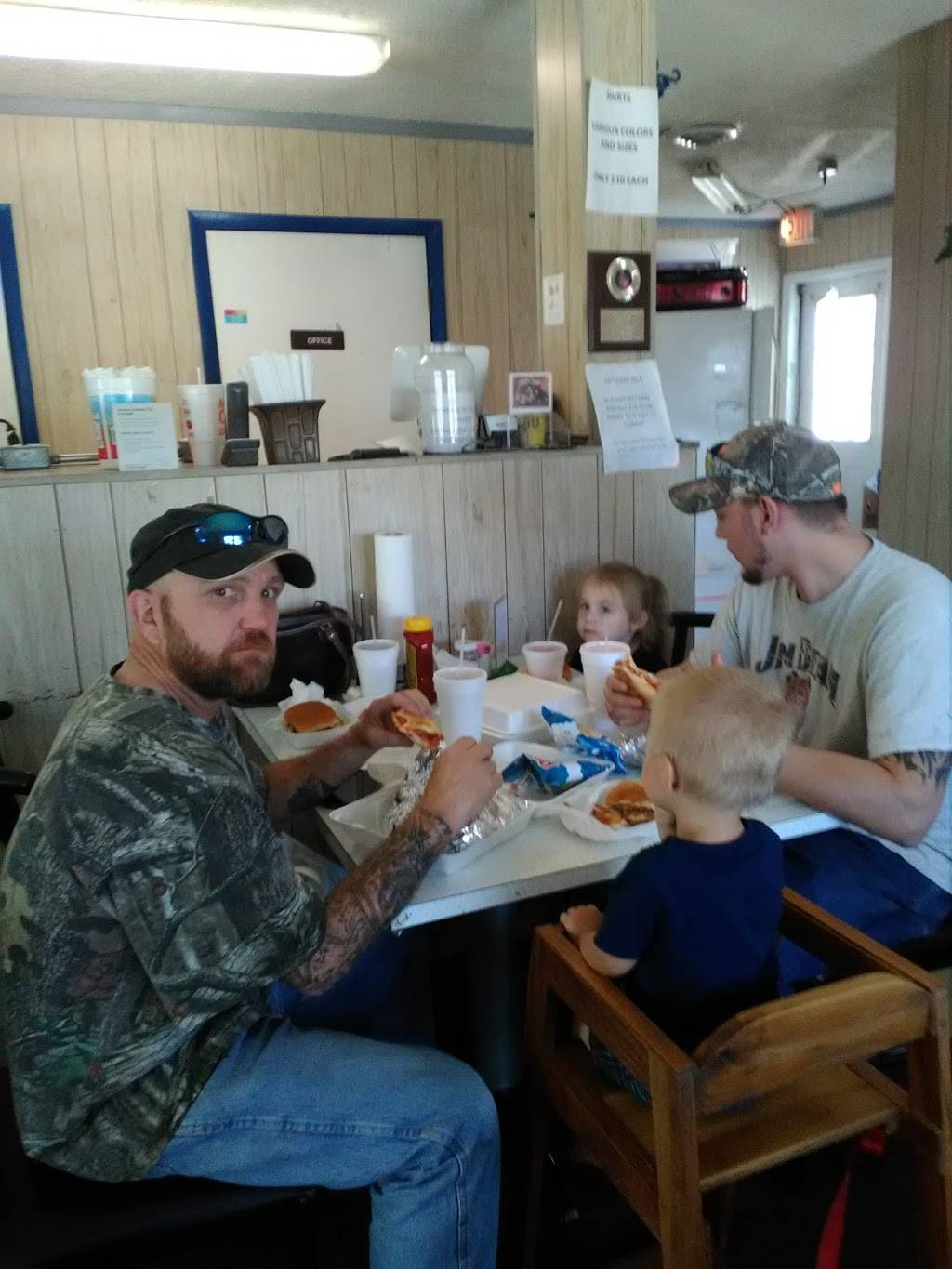 Barge Inn | restaurant | 315 Franklin St, Troy, IN 47588, USA | 8125472650 OR +1 812-547-2650