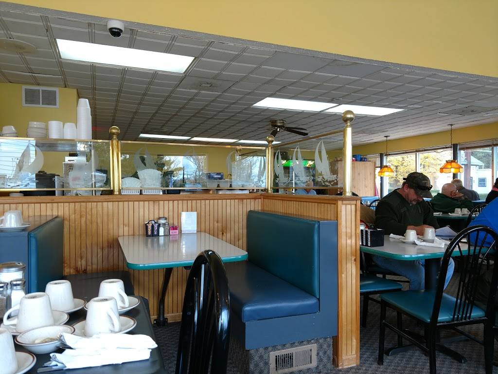 Sammys | restaurant | 625 River St, Painesville, OH 44077, USA | 4403571417 OR +1 440-357-1417