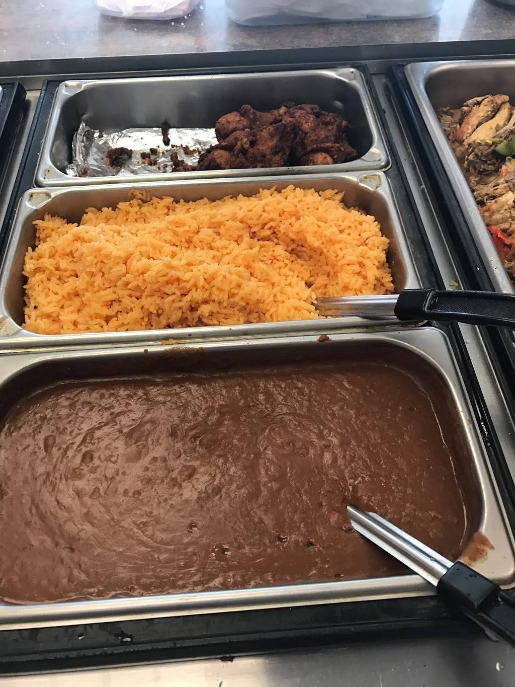 Pupuseria La Pasadita Salvadoran Food | restaurant | 4424 Potter Rd, Stallings, NC 28104, USA | 7042340533 OR +1 704-234-0533