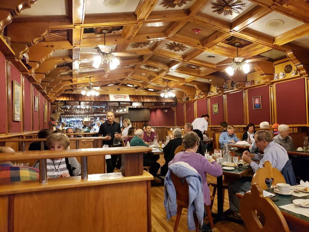 Old Town Restaurant | restaurant | 113 Stephen St, Lemont, IL 60439, USA | 6302577570 OR +1 630-257-7570