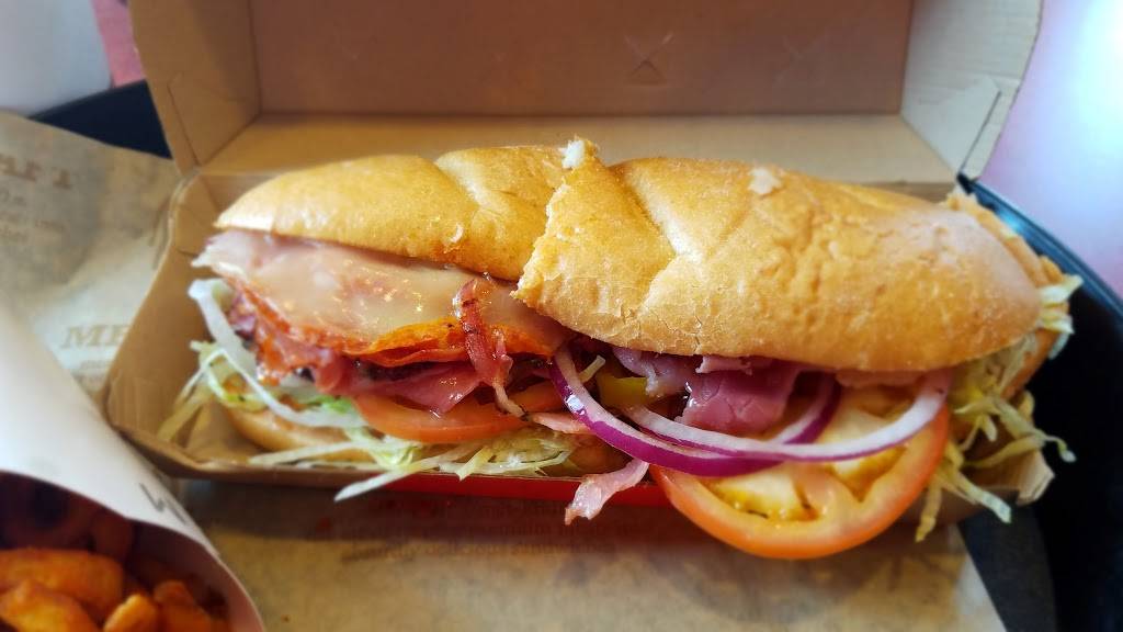 Arbys | restaurant | 8018 US-64, Bartlett, TN 38133, USA | 9013871118 OR +1 901-387-1118