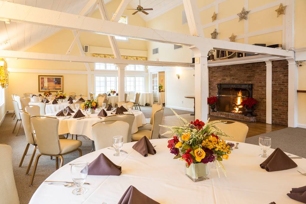 Bradford Tavern | restaurant | 87 Haverhill St, Rowley, MA 01969, USA | 9789483657 OR +1 978-948-3657