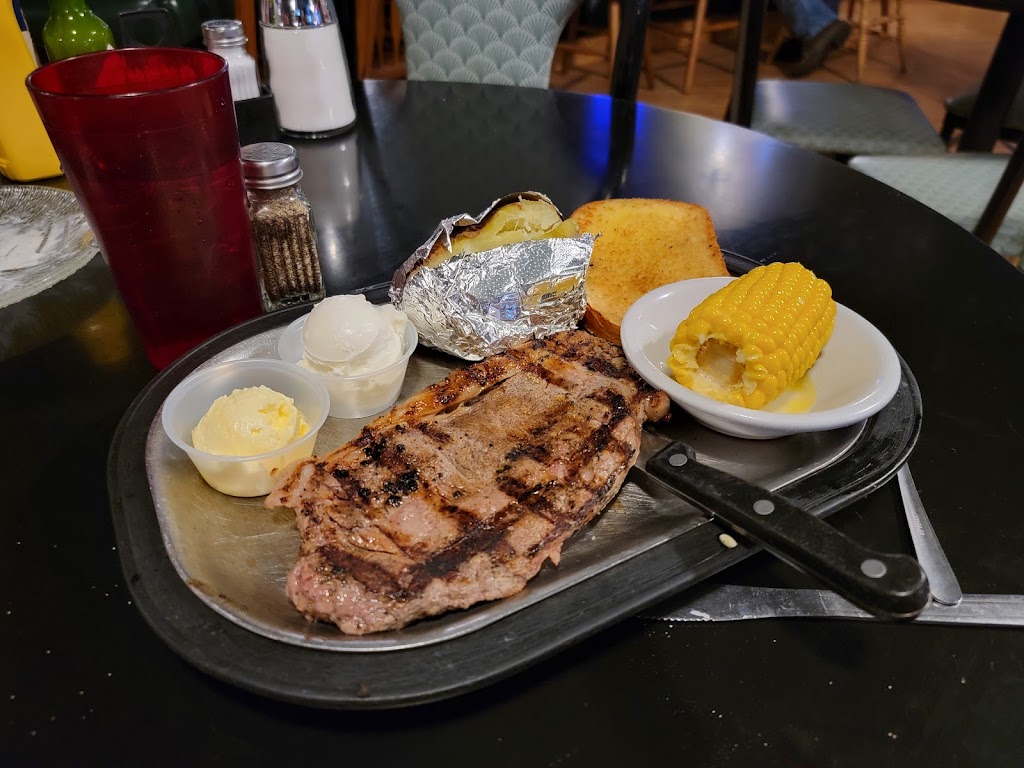 Chalet Restaurant | night club | 109115 US-97, Chemult, OR 97731, USA | 5413654496 OR +1 541-365-4496