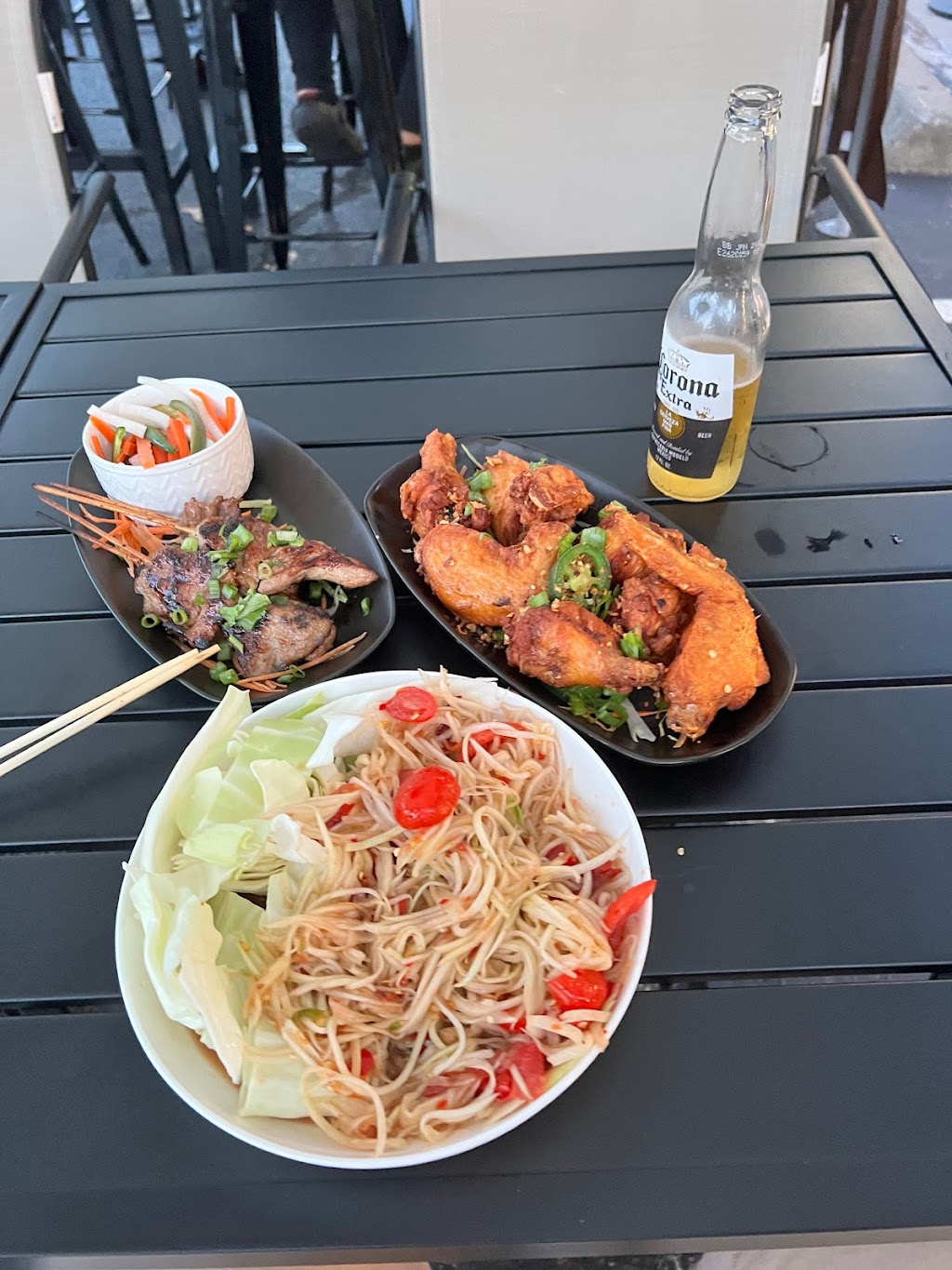 Haus De La Vie | restaurant | 1342 Douglas Ave Suite 4, North Providence, RI 02904, USA | 4015377180 OR +1 401-537-7180