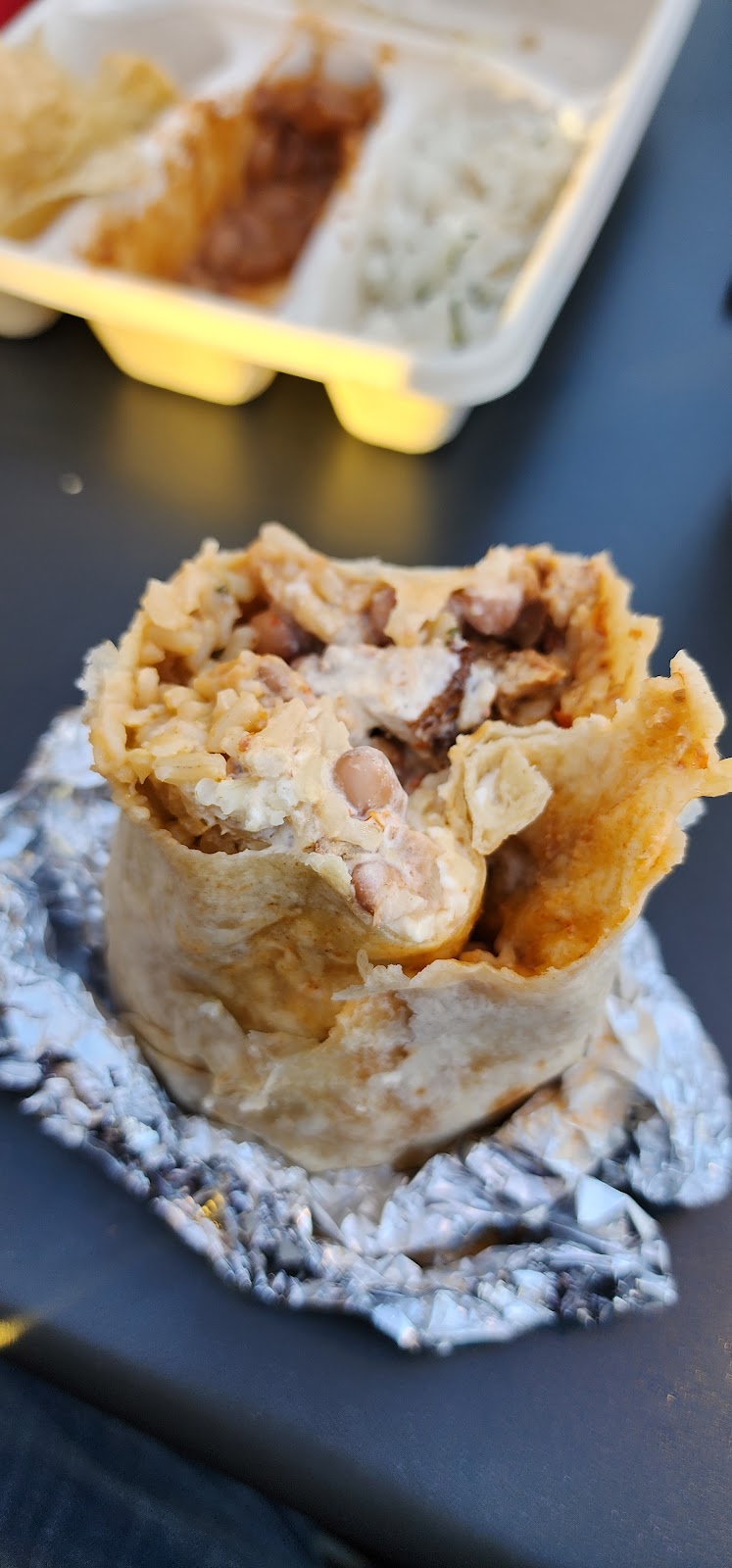 Chipotle Mexican Grill | restaurant | 655 S Cotton Ln, Goodyear, AZ 85338, USA | 6026012987 OR +1 602-601-2987