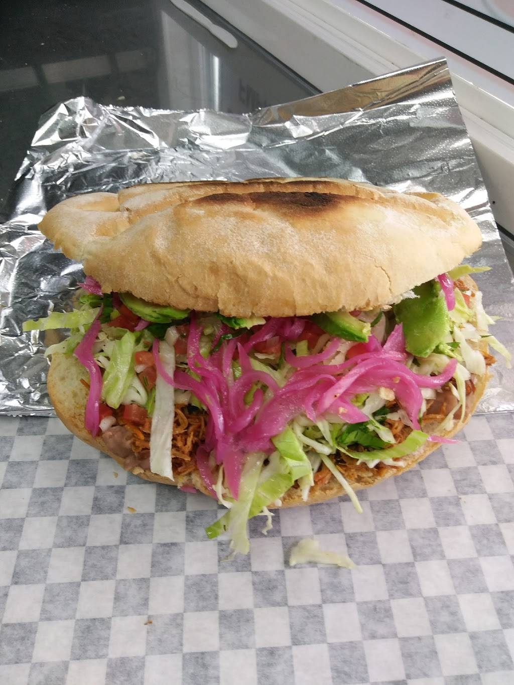 Loncheria Los Mayas | restaurant | 4632 NE 42nd Ave, Portland, OR 97218, USA | 5037543059 OR +1 503-754-3059