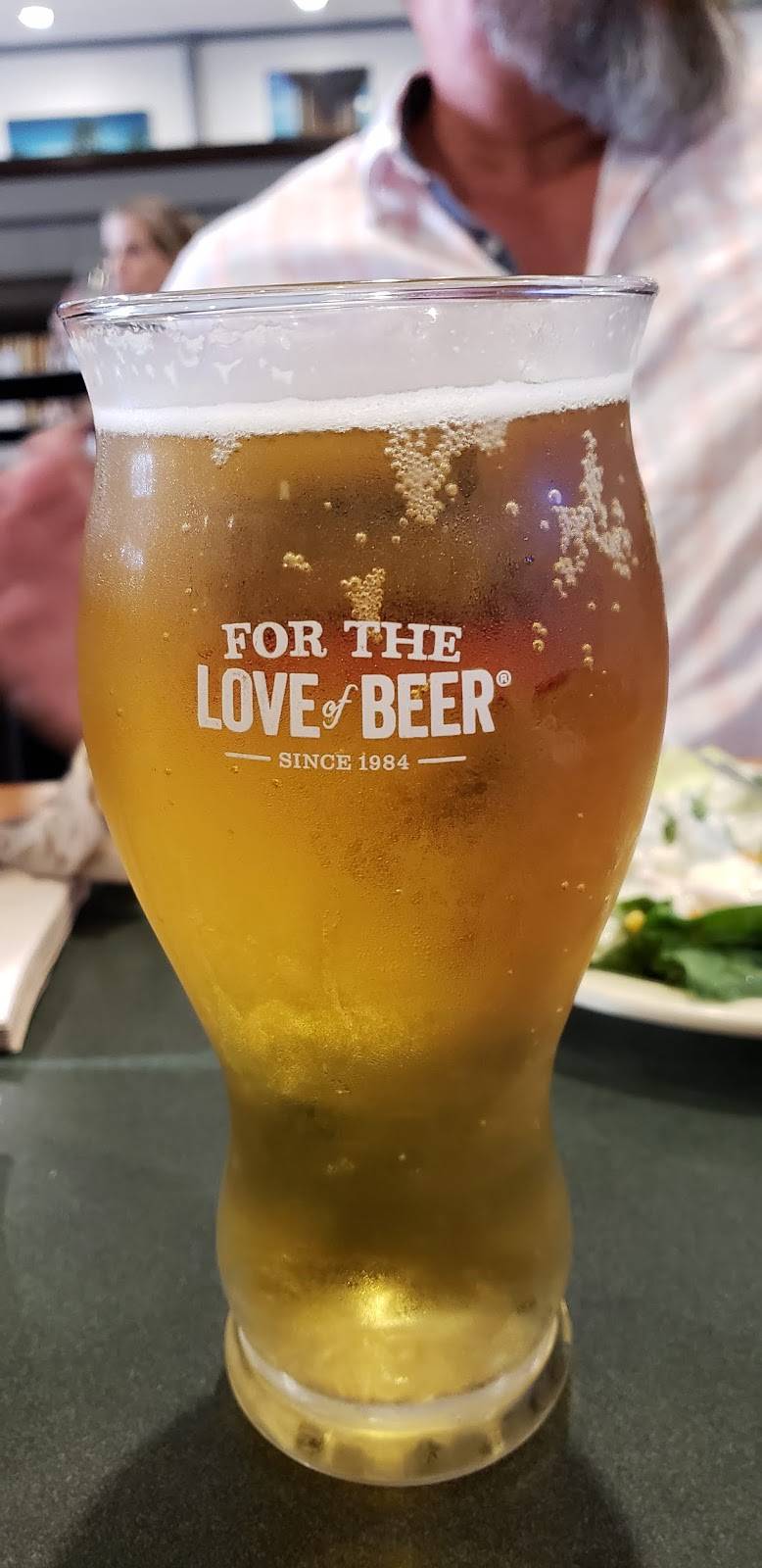 Round Table Pizza | meal delivery | 19750 Beach Blvd, Huntington Beach, CA 92648, USA | 7149639877 OR +1 714-963-9877