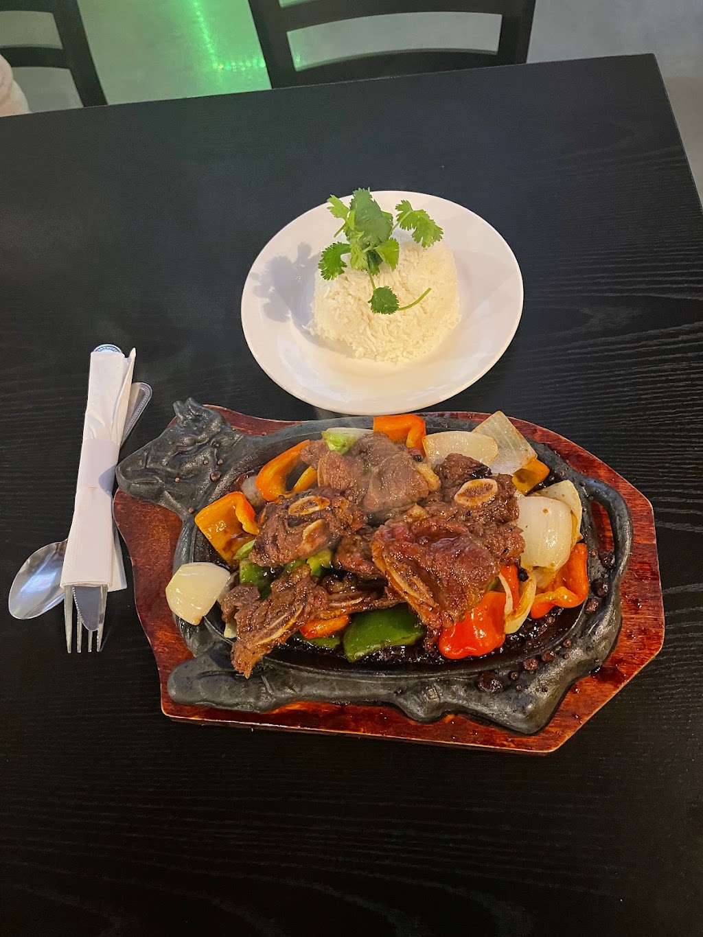 Iowa Pho | restaurant | 53 2nd St, Coralville, IA 52241, USA | 3192618888 OR +1 319-261-8888