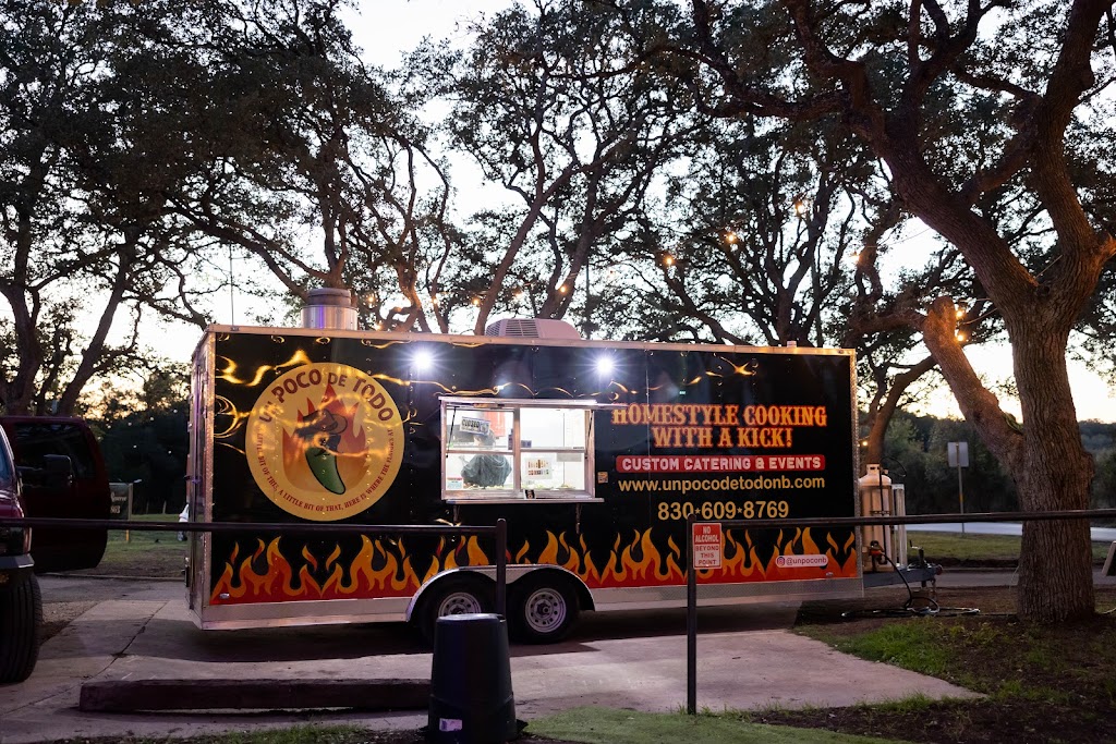 Un Poco De Todo | restaurant | 1308 Gruene Rd, New Braunfels, TX 78130, USA | 8306098769 OR +1 830-609-8769