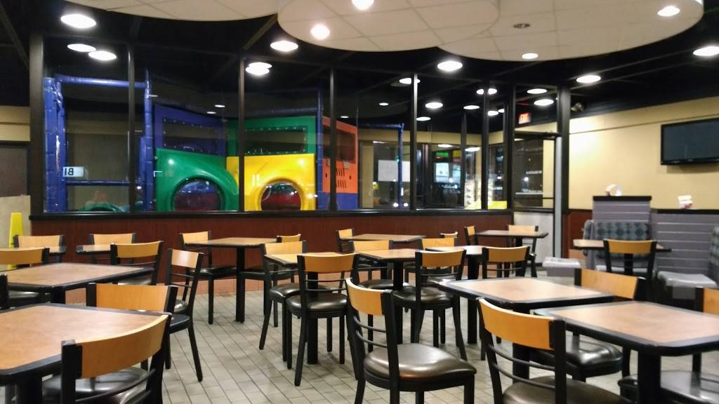 Burger King | restaurant | 809 Victoria St N, Kitchener, ON N2B 3C3, Canada | 5195781391 OR +1 519-578-1391