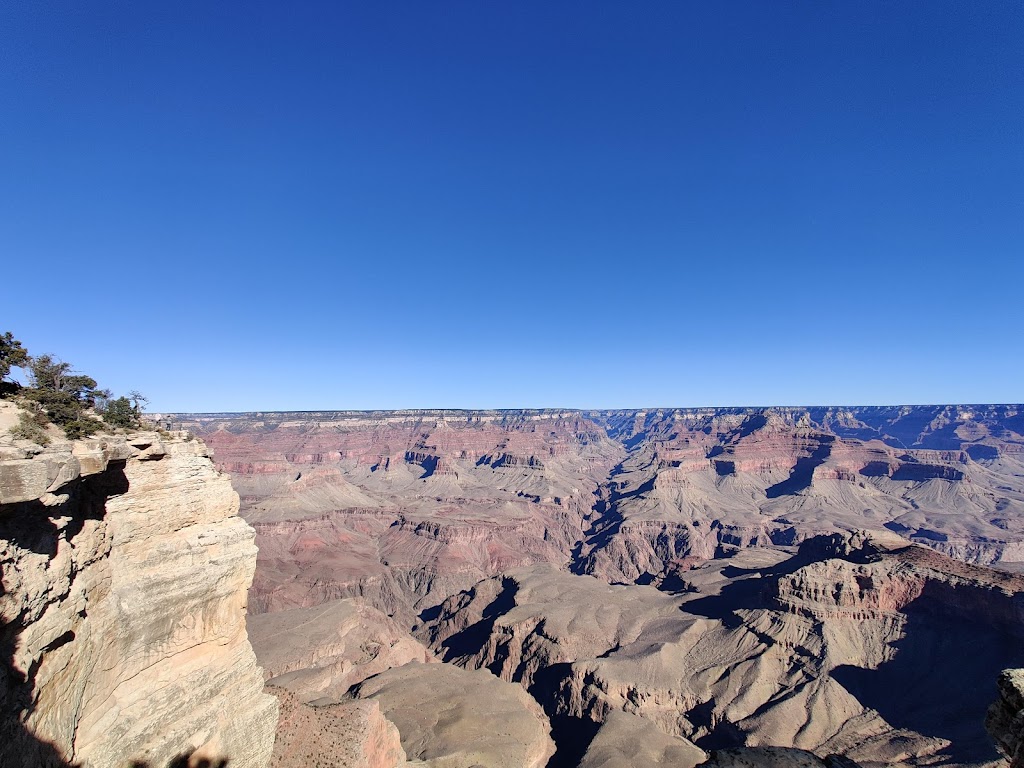 Grand Canyon Inn | night club | 257 AZ-64, Williams, AZ 86046, USA | 8006359203 OR +1 800-635-9203