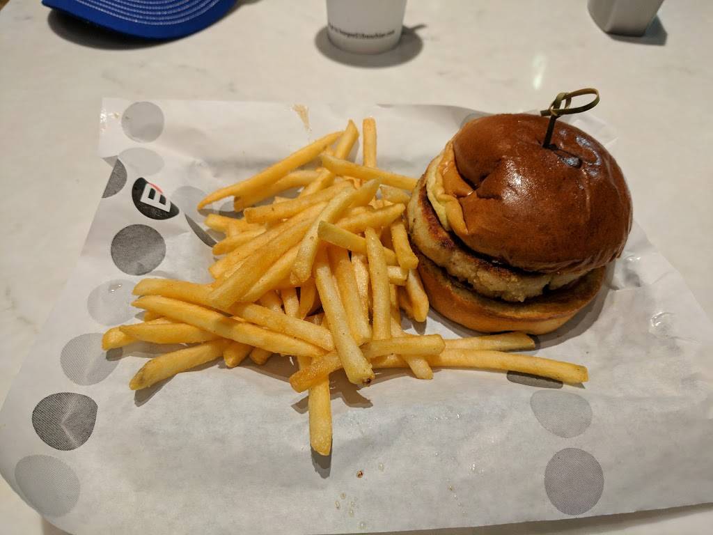 Burger 21 Kennesaw Marketplace | restaurant | 1300 Ernest W Barrett Pkwy NW #310, Kennesaw, GA 30144, USA | 6782938010 OR +1 678-293-8010