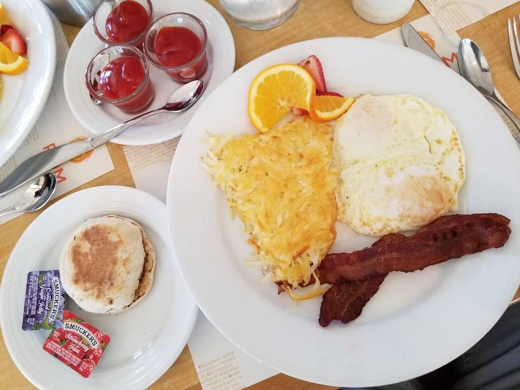 POM Restaurant | restaurant | 84245 Indio Springs Drive, Indio, CA 92203, USA | 7603425000 OR +1 760-342-5000