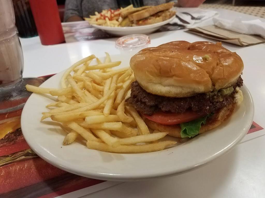 Steak n Shake | restaurant | 7960 US-31, Indianapolis, IN 46227, USA | 3178889584 OR +1 317-888-9584