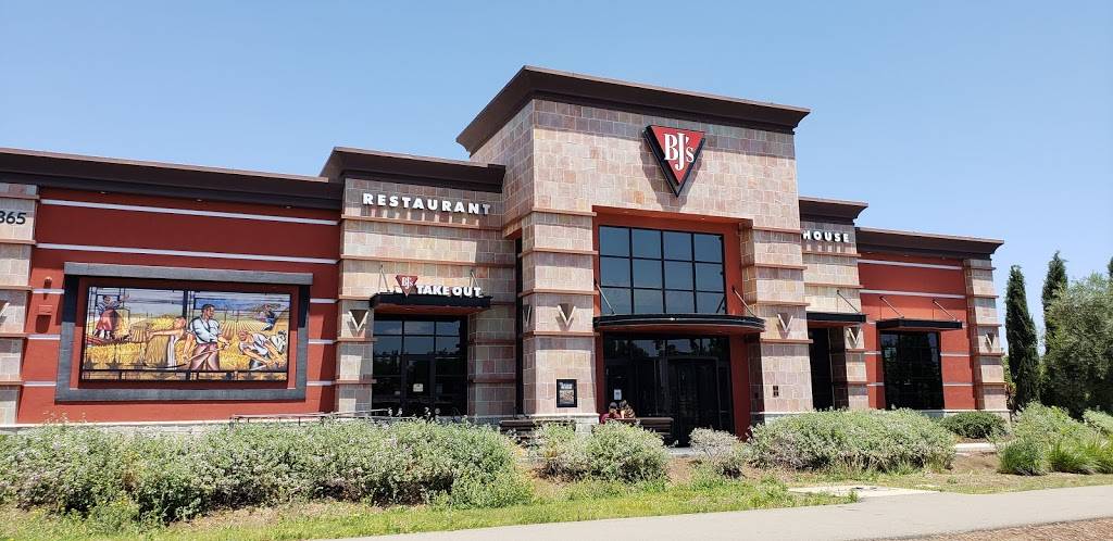 BJs Restaurant & Brewhouse | restaurant | 2365 Sand Creek Rd, Brentwood, CA 94513, USA | 9258091950 OR +1 925-809-1950
