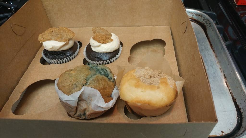 Blue Horse Bakery | bakery | 112 N Church St, Nacogdoches, TX 75961, USA | 9365644100 OR +1 936-564-4100