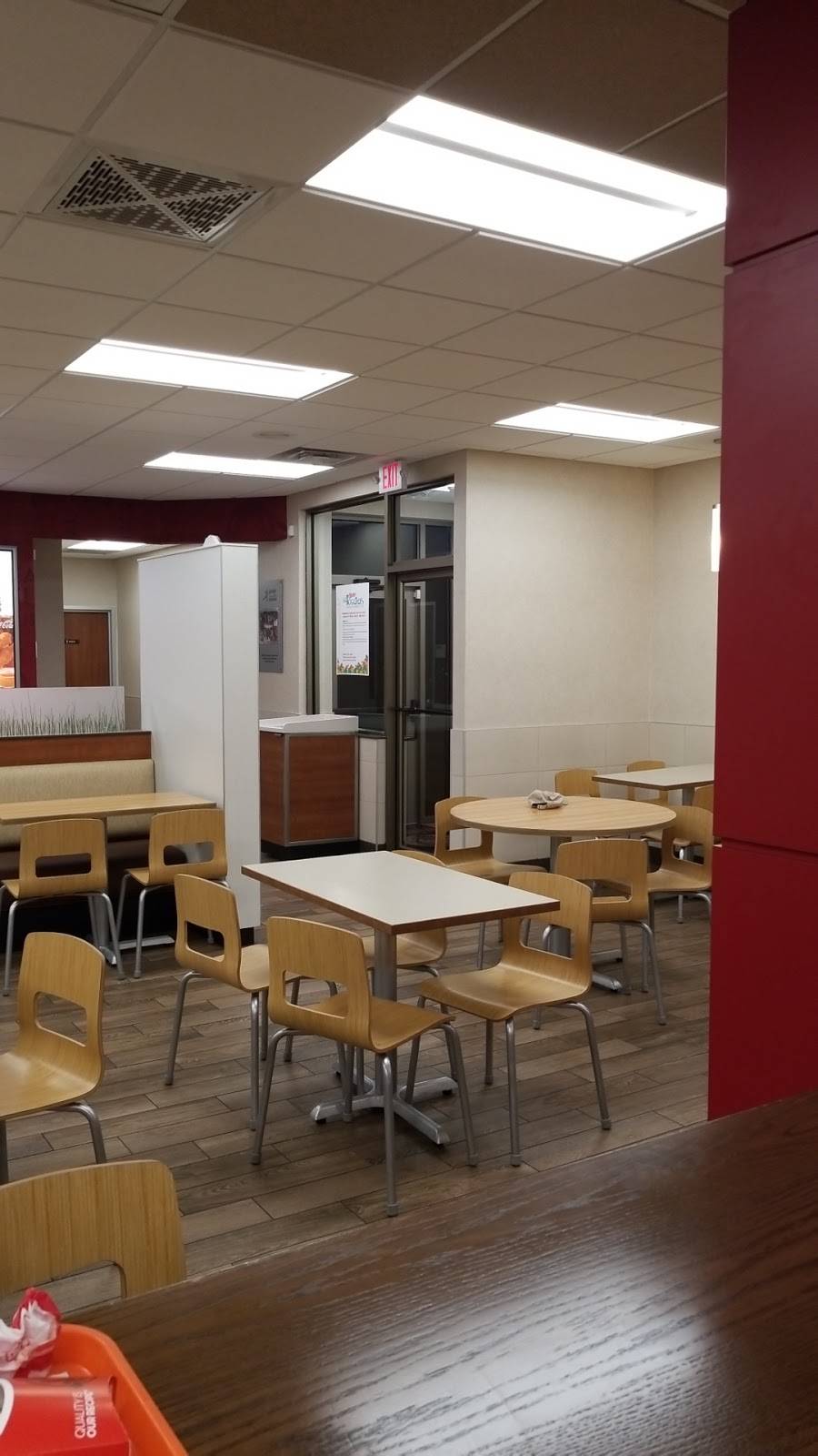 Wendys | restaurant | 12688 Gov G C Peery Hwy, Pounding Mill, VA 24637, USA | 2769635702 OR +1 276-963-5702