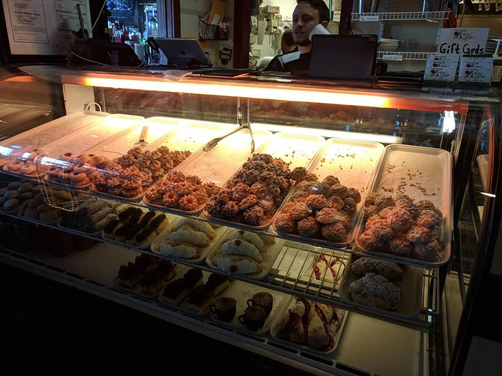 Roses Bella Cucina | restaurant | 3980 Limelight Ave, Castle Rock, CO 80109, USA | 7204854077 OR +1 720-485-4077