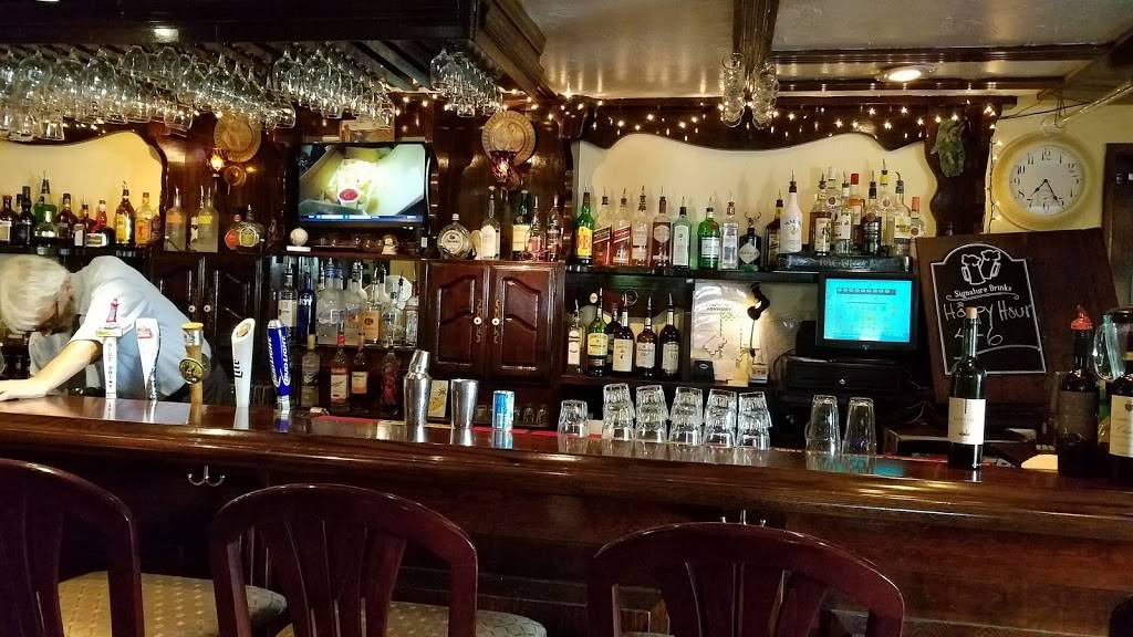 Sharkys Seagrill | restaurant | 2519 Gulf Dr N, Bradenton Beach, FL 34217, USA | 9417799151 OR +1 941-779-9151