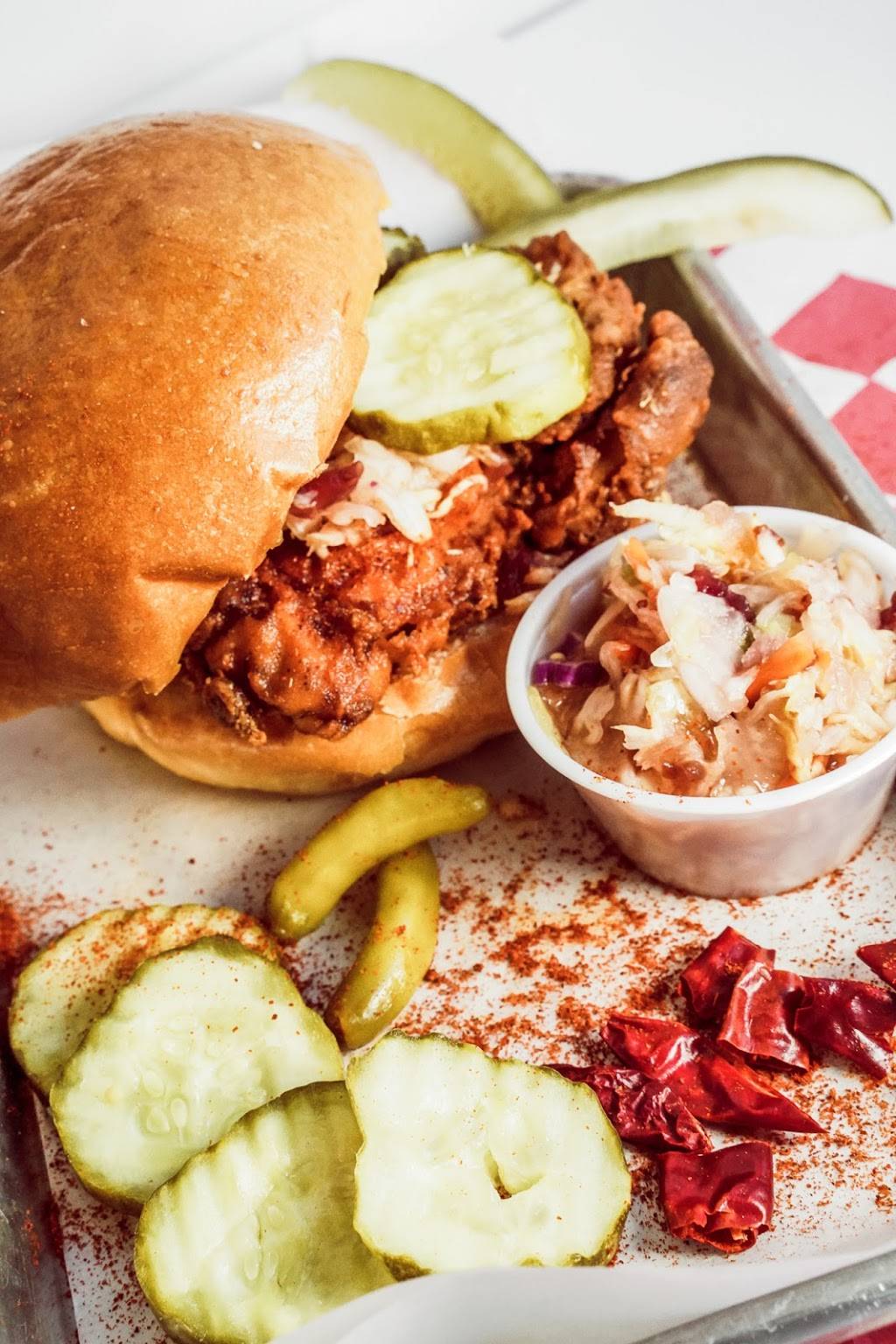 Howdy | restaurant | 625 E Green St, Champaign, IL 61820, USA | 2176071548 OR +1 217-607-1548