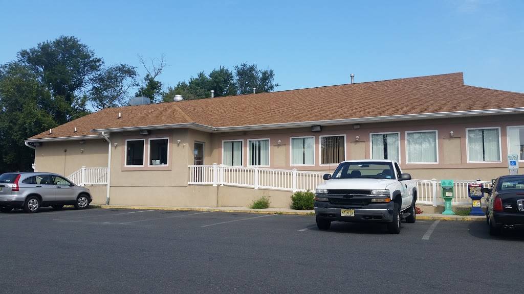 Brothers Diner | restaurant | 127 Trenton Rd, Browns Mills, NJ 08015, USA | 6098935500 OR +1 609-893-5500