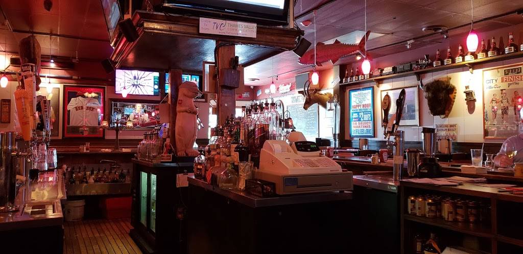 Sneekers Cafe | restaurant | 568 Poquonnock Rd, Groton, CT 06340, USA | 8604451967 OR +1 860-445-1967