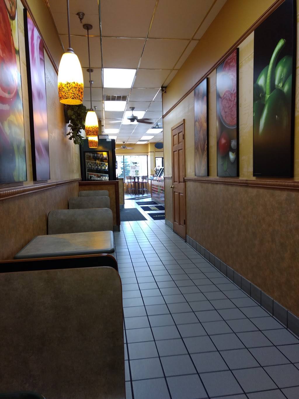Subway Restaurants | restaurant | 950 IL-22, Fox River Grove, IL 60021, USA | 8474620077 OR +1 847-462-0077