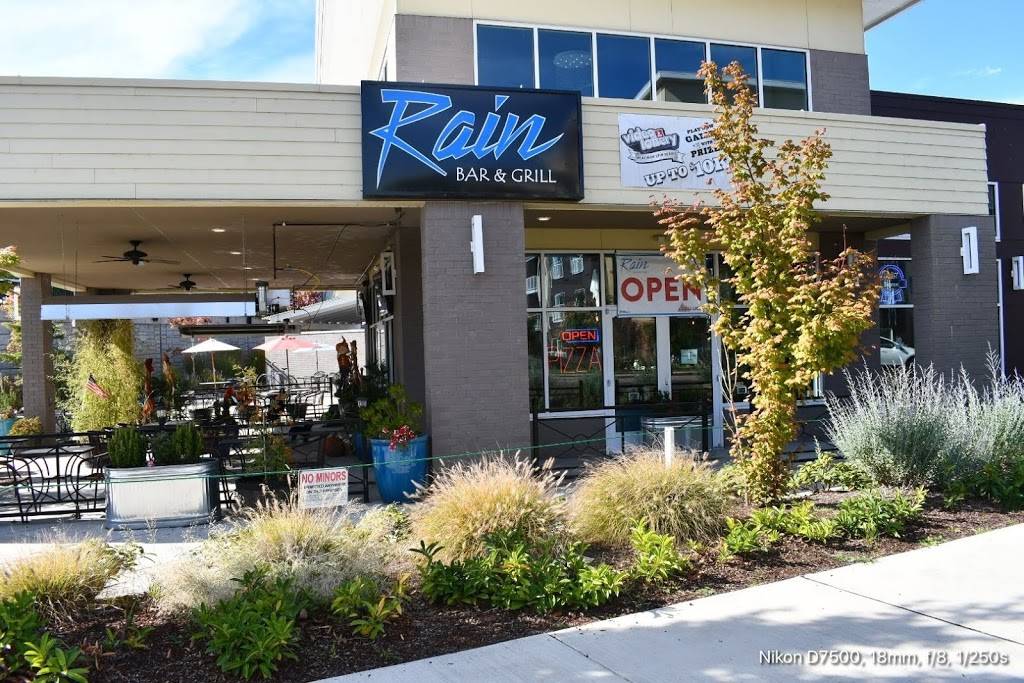 Rain Bar & Grill | restaurant | 485 Alexander Loop #100, Eugene, OR 97401, USA | 5416830747 OR +1 541-683-0747