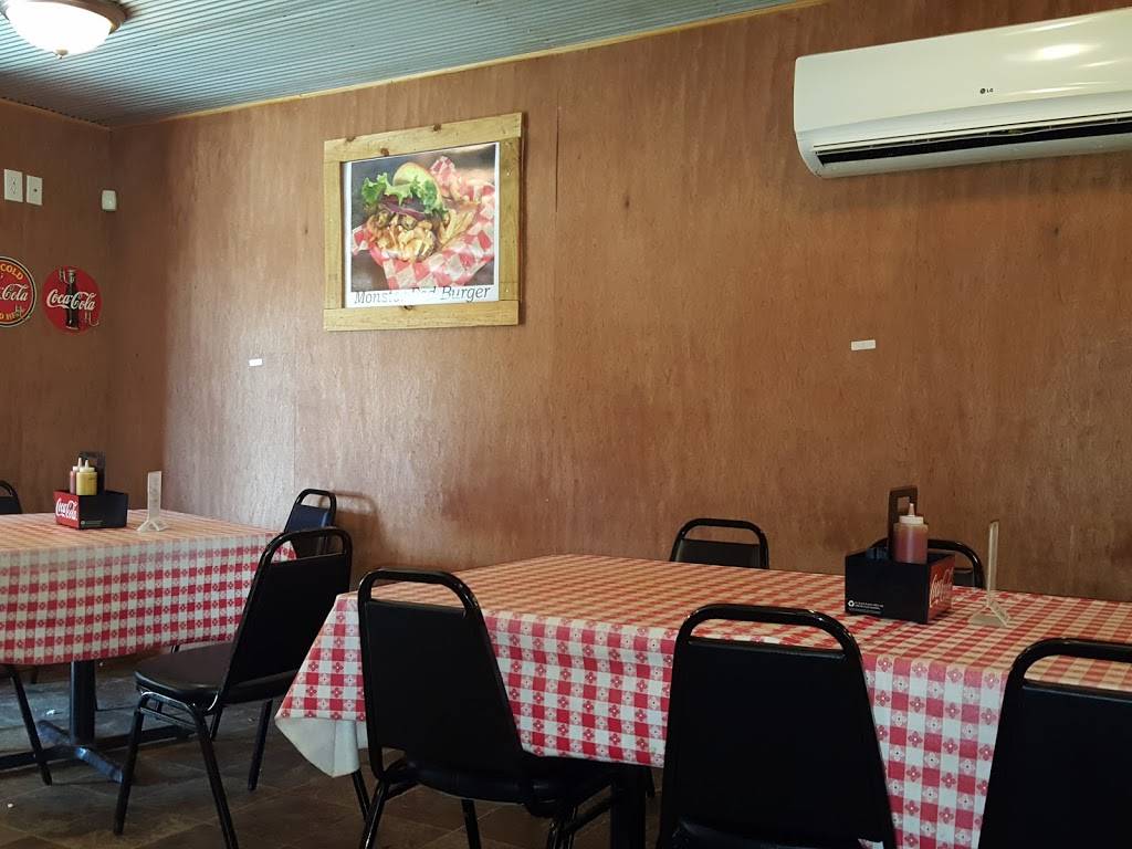 Baskets | restaurant | 92 Gin Site Dr, Caledonia, MS 39740, USA | 6623564040 OR +1 662-356-4040