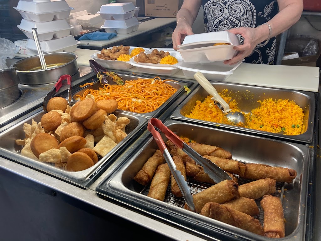 Three Amigos Grocery | restaurant | 303 NW 36th St, San Antonio, TX 78237, USA | 2104347264 OR +1 210-434-7264