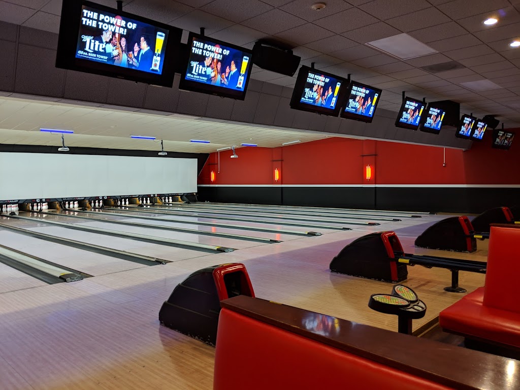 Bowlero Richmond | restaurant | 6540 W Broad St, Richmond, VA 23230, USA | 8042820537 OR +1 804-282-0537