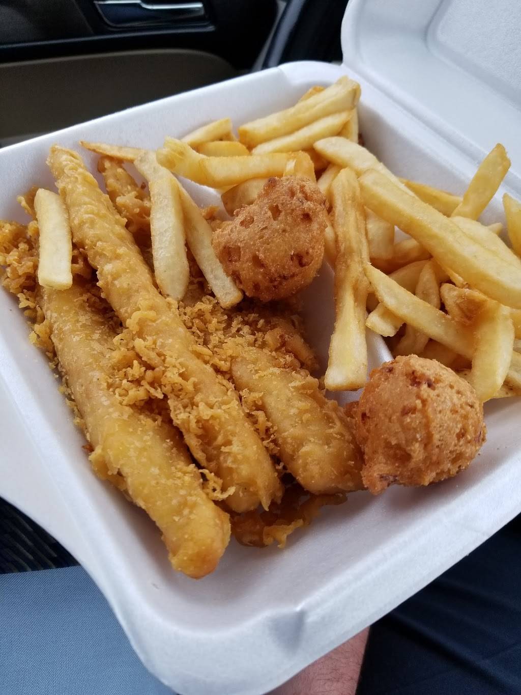 Captain Ds | restaurant | 707 E Innes St, Salisbury, NC 28144, USA | 7046377929 OR +1 704-637-7929