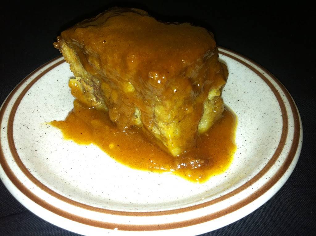 David White | restaurant | 209 S Mickey Mantle Blvd, Commerce, OK 74339, USA | 9186754229 OR +1 918-675-4229