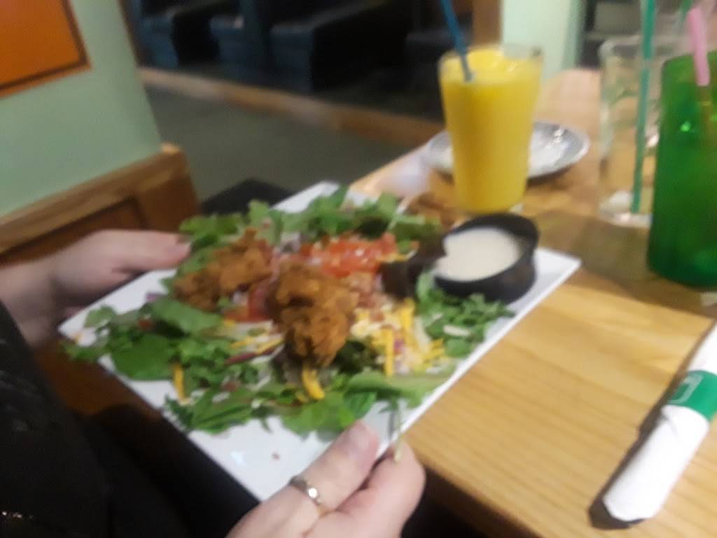 Quaker Steak & Lube | restaurant | 435 Boardman Poland Rd, Boardman, OH 44512, USA | 3307265823 OR +1 330-726-5823