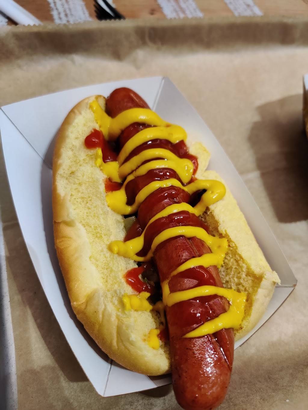 Mainely Burgers | restaurant | 133 Guest St, Brighton, MA 02135, USA | 6179033437 OR +1 617-903-3437