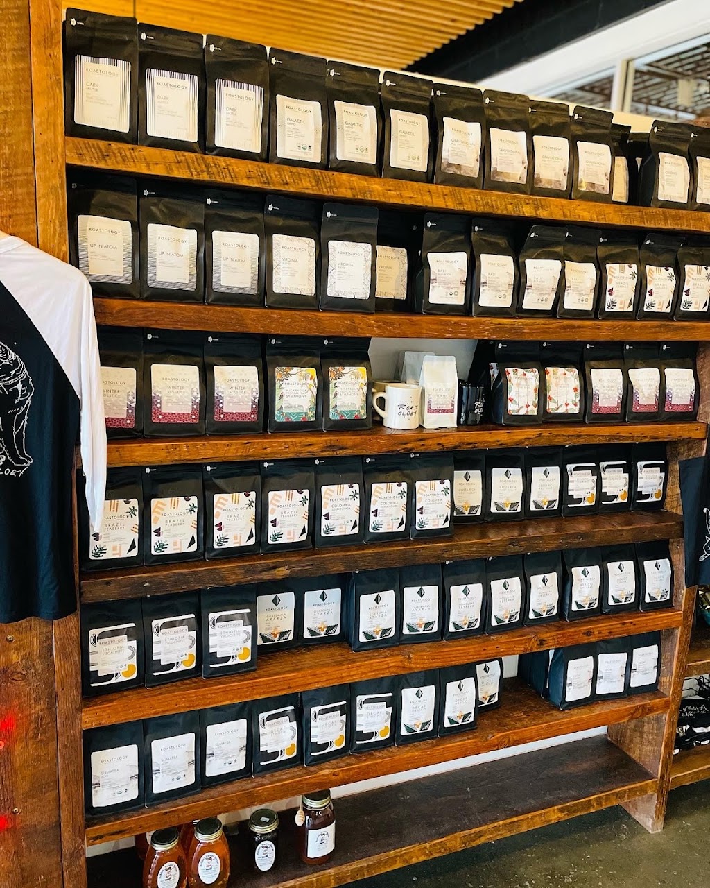Roastology | cafe | 2701 W Cary St, Richmond, VA 23220, USA | 8049186486 OR +1 804-918-6486