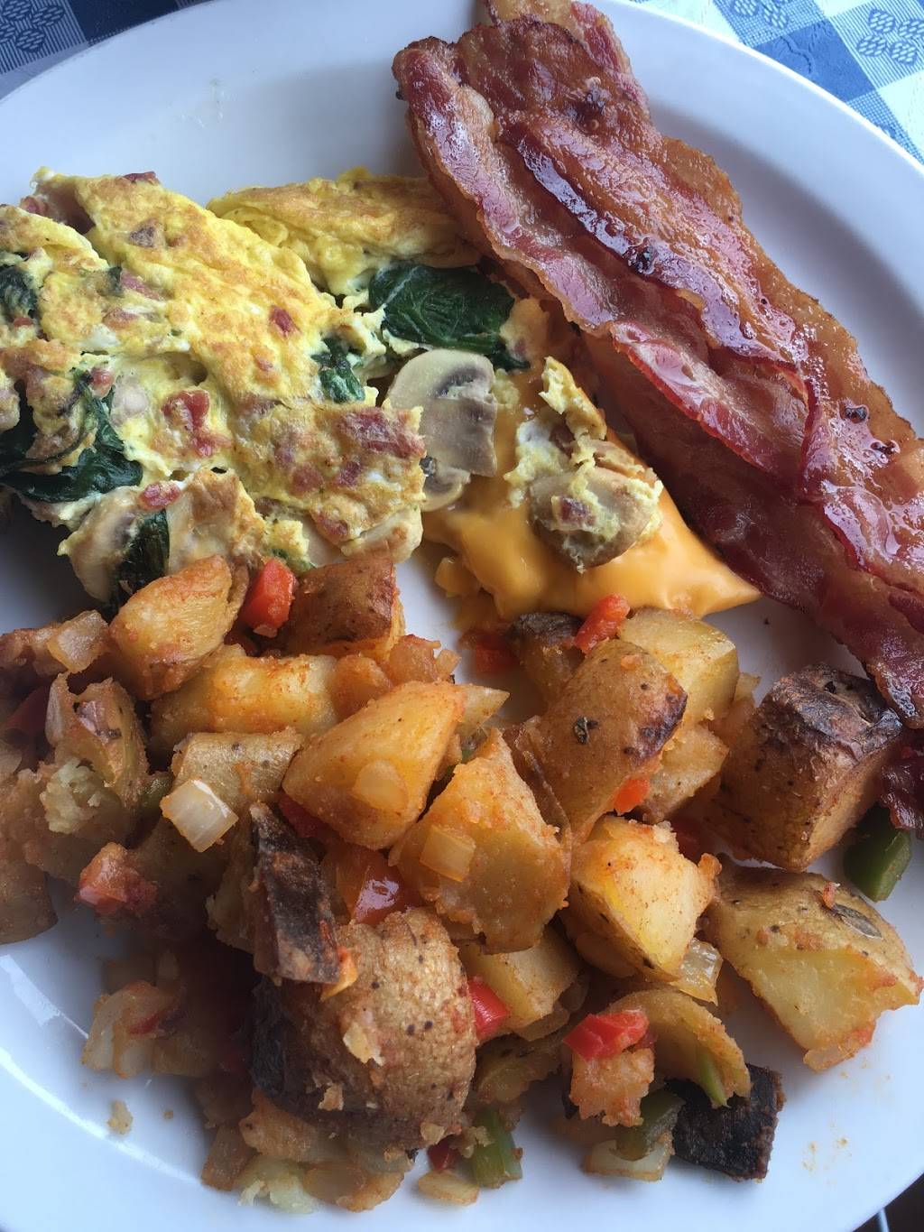 Pecorino’s Pizzeria & Deli | restaurant | 318 Blooming Grove Turnpike, New Windsor, NY 12553, USA | 8455653650 OR +1 845-565-3650