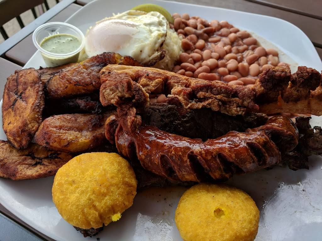 Arepazo Tapas and Wine | restaurant | 93 N High St, Gahanna, OH 43230, USA | 6144717296 OR +1 614-471-7296