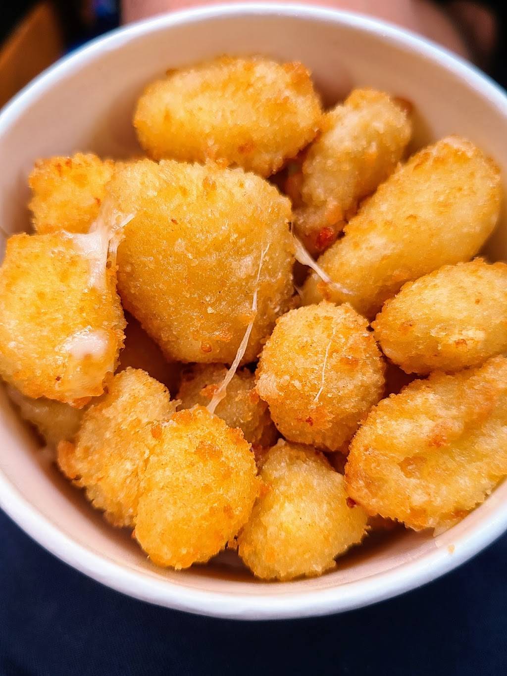 TKK Fried Chicken | restaurant | 9889 Bellaire Blvd Suite E-211, Houston, TX 77036, USA | 8322281880 OR +1 832-228-1880