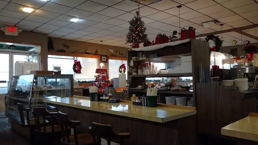 Roadside Restaurants | restaurant | 306 2nd St NE, Aitkin, MN 56431, USA | 2189272113 OR +1 218-927-2113